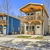Cabins to Castles Vacation Rentals & RV Park ico