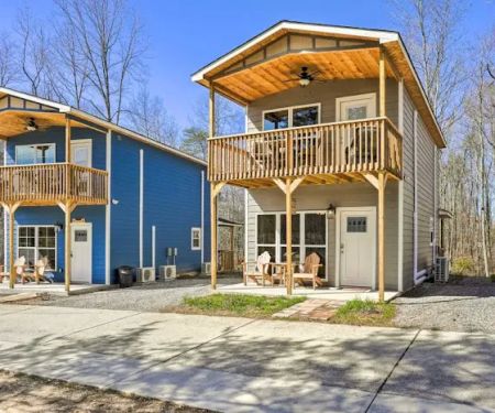 Cabins to Castles Vacation Rentals & RV Park