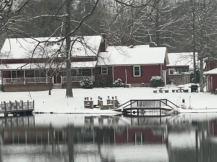 Cabins to Castles Vacation Rentals & RV Park Picture 5