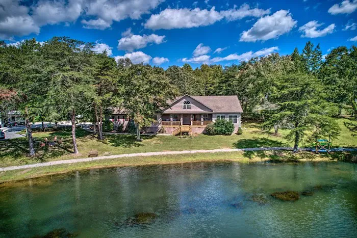 Cabins to Castles Vacation Rentals & RV Park Picture 10