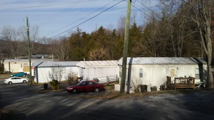 Village Hills RV & Mobile Home Community Picture 4