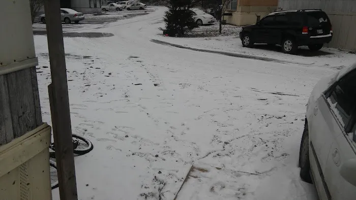 Village Hills RV & Mobile Home Community Picture 10