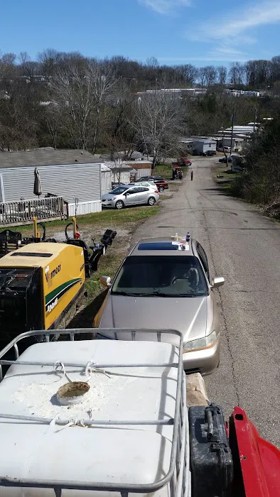 Village Hills RV & Mobile Home Community Picture 9