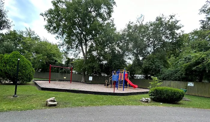 Cedar Park Pointe Mobile Home Park Picture 2