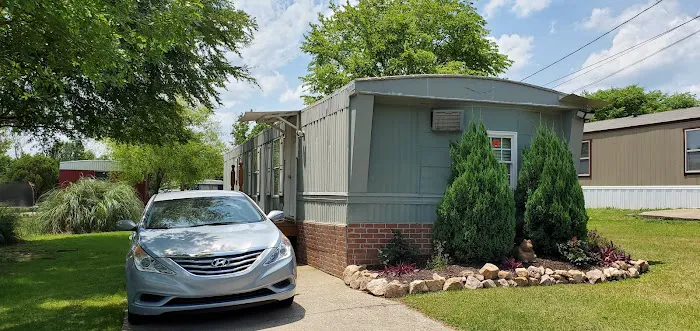 Suntrace Mobile Home Community Picture 3