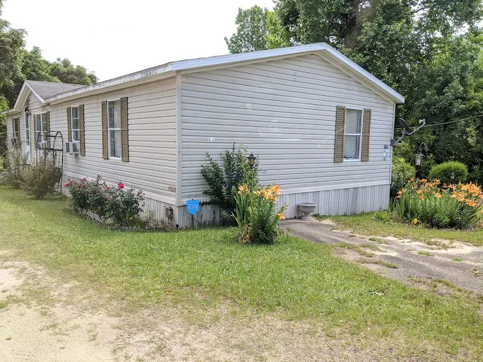 Suntrace Mobile Home Community Picture 8