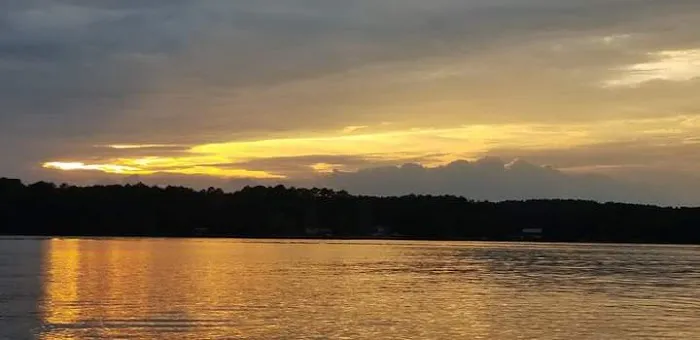 Shalimar Cove Mobile Home Park Picture 1