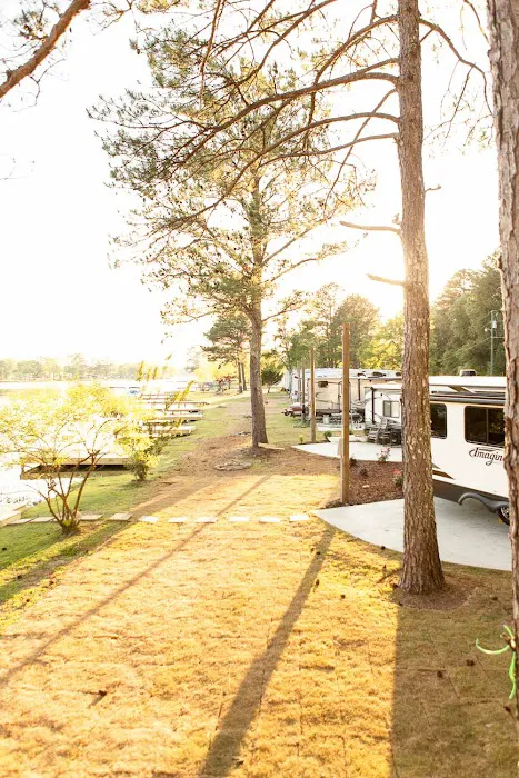 Riverbay Resort Picture 3