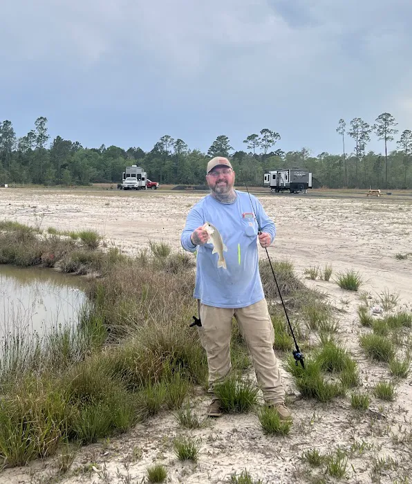 Mutt's Place RV Park Picture 6