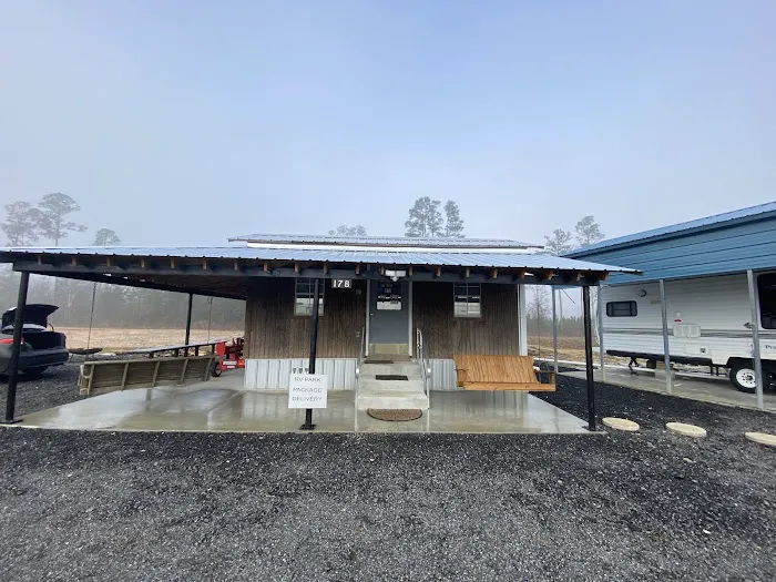 Mutt's Place RV Park Picture 1