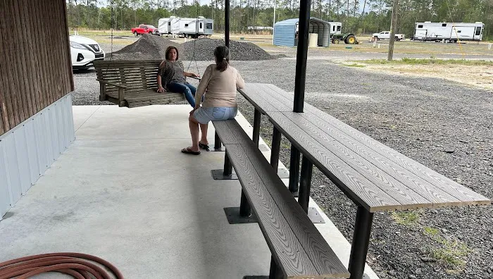 Mutt's Place RV Park Picture 4