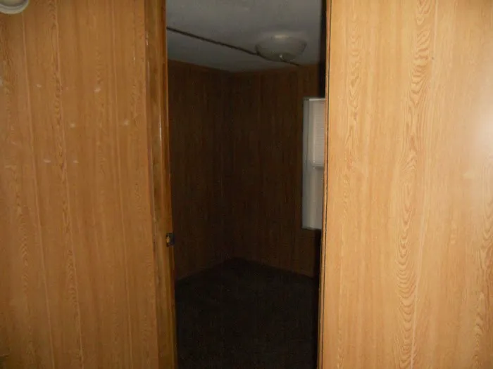 Oakridge Mobile Home Park Picture 6