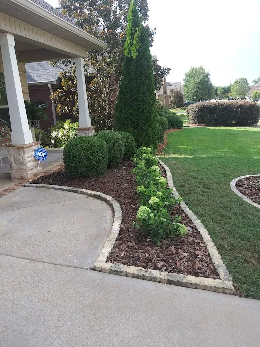 Midway Manor Picture 7