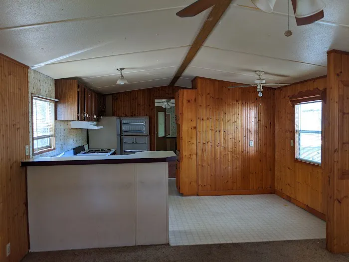 Laurel Manor Mobile Home Community Picture 7