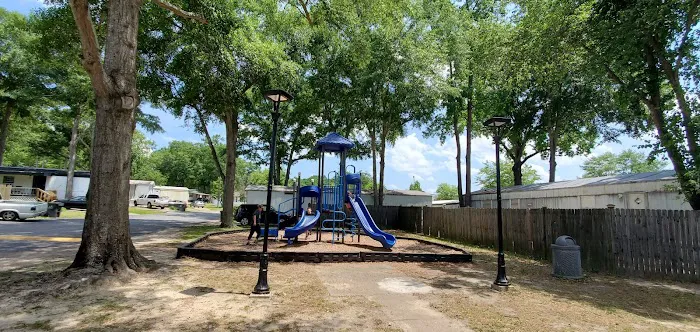Laurel Manor Mobile Home Community Picture 5