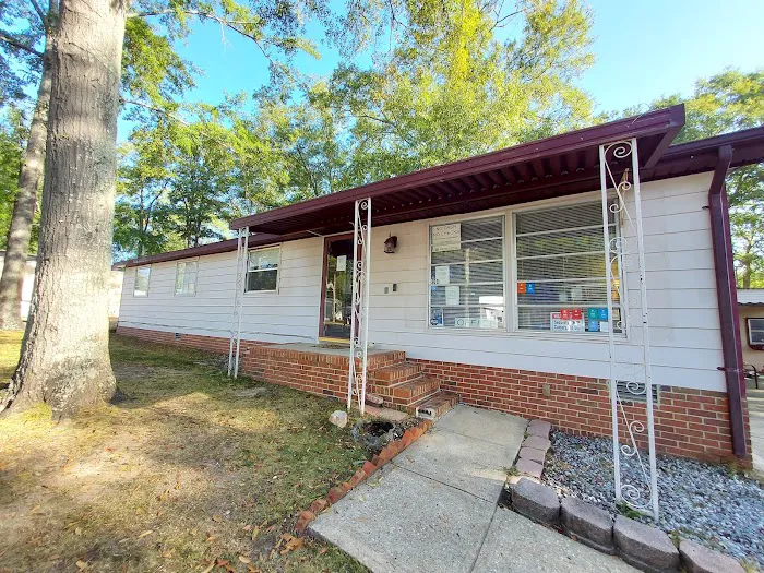 Laurel Manor Mobile Home Community Picture 9