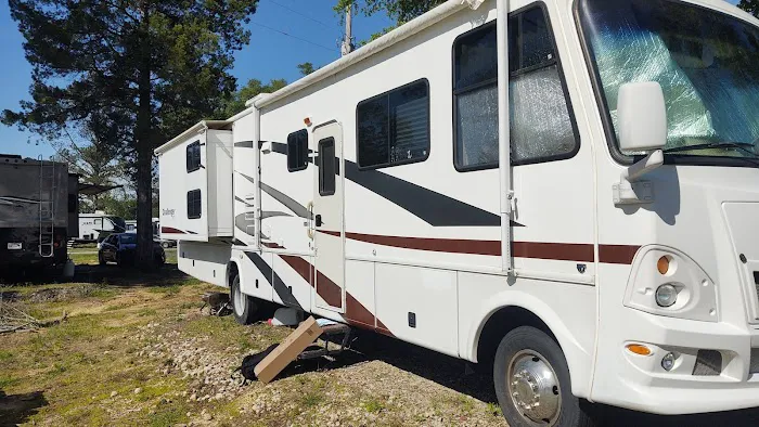 Cedar Trail RV Park Picture 5