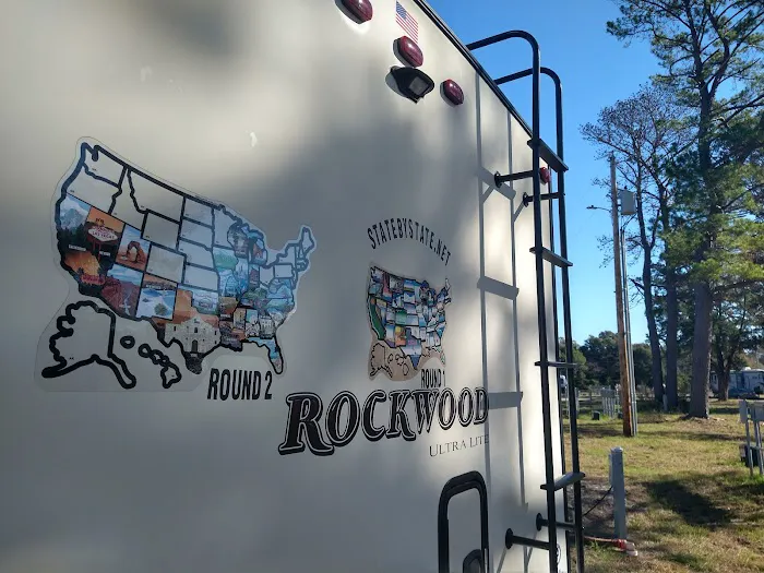 Cedar Trail RV Park Picture 6