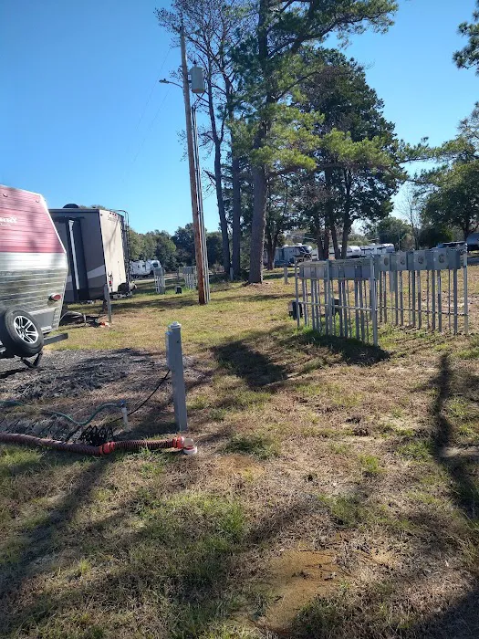 Cedar Trail RV Park Picture 9