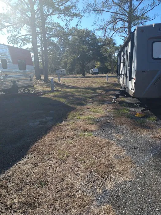 Cedar Trail RV Park Picture 7