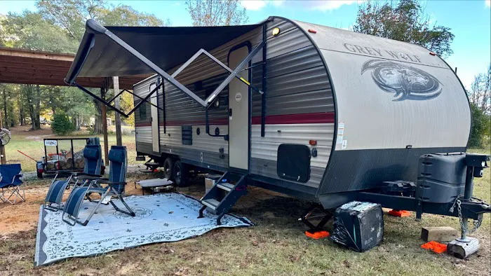 Boondocks RV Park and Storage Picture 4