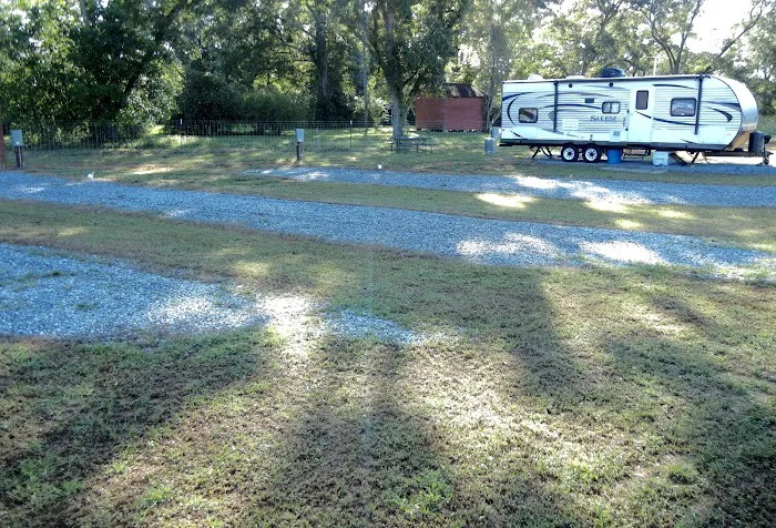 City Limits RV Resort Picture 2