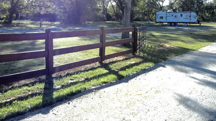 City Limits RV Resort Picture 10