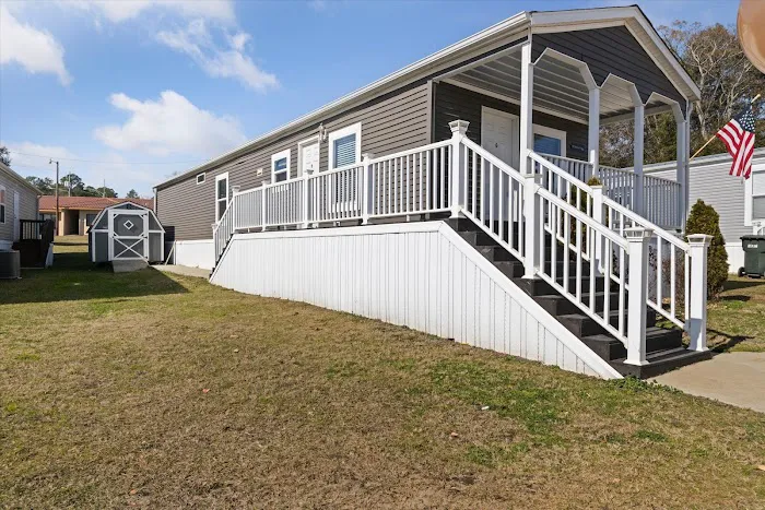 Deer Run Mobile Home Park Picture 1