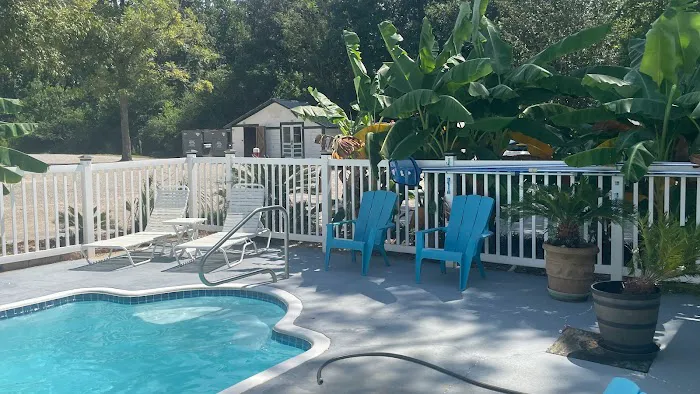 Shallow Creek RV and Mobile Home Park Picture 2