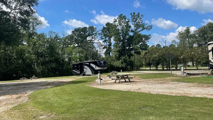 Shallow Creek RV and Mobile Home Park Picture 4