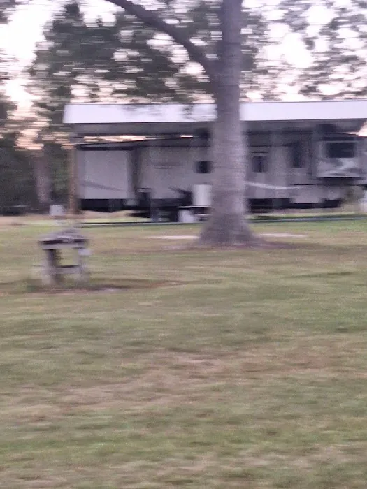 Happy Hideaway rv resort Picture 4