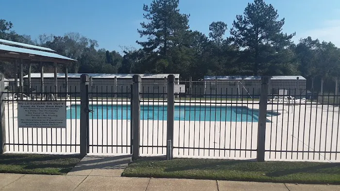 Pointe South Mobile Estates Picture 1
