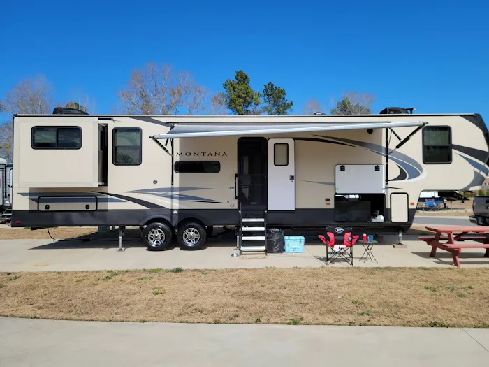 Dothan RV Park Picture 4