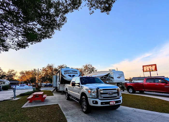 Dothan RV Park Picture 6