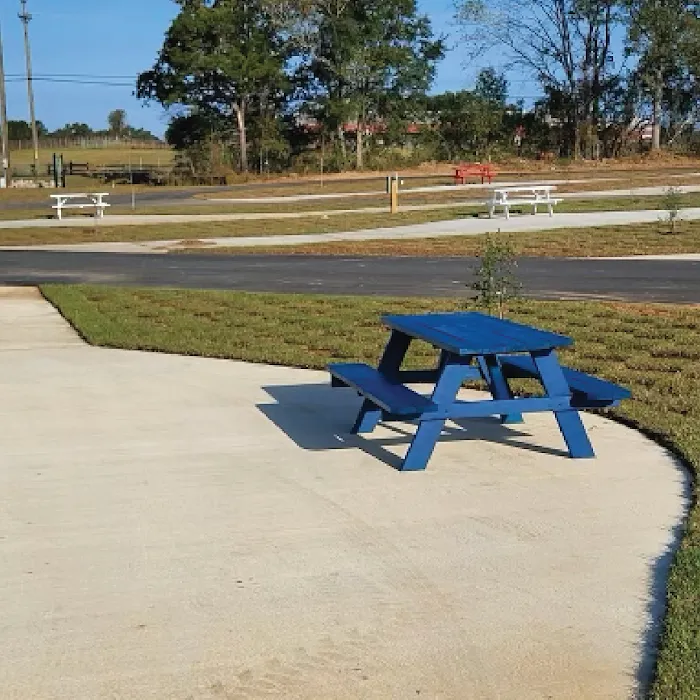 Summer Breeze RV Park Picture 5