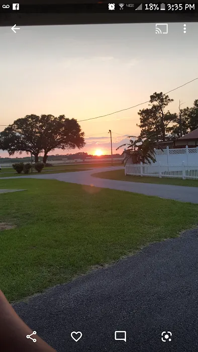 Koi RV Resort Picture 7
