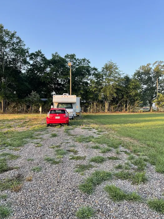 Wiregrass RV Park and Campground Picture 2