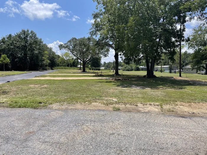 Camp Rucker RV Park Picture 4