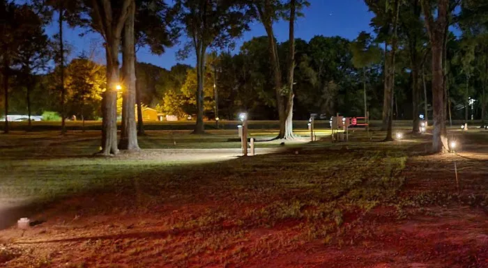 LAZY OAKS RV PARK Picture 3