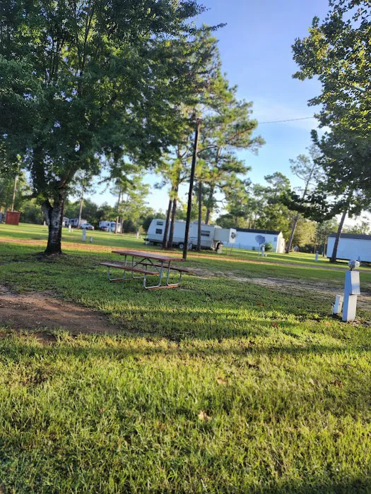 Pine Lake RV Park Picture 7