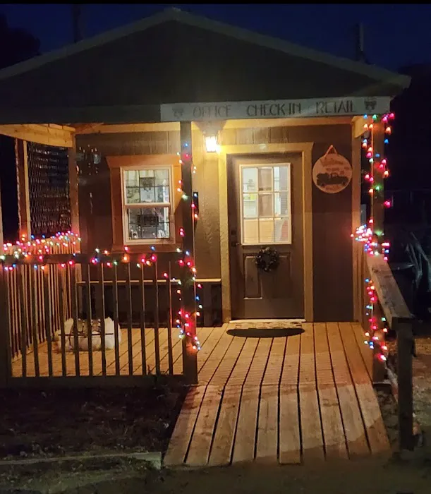 DJ's Peanut Patch RV Park Picture 3