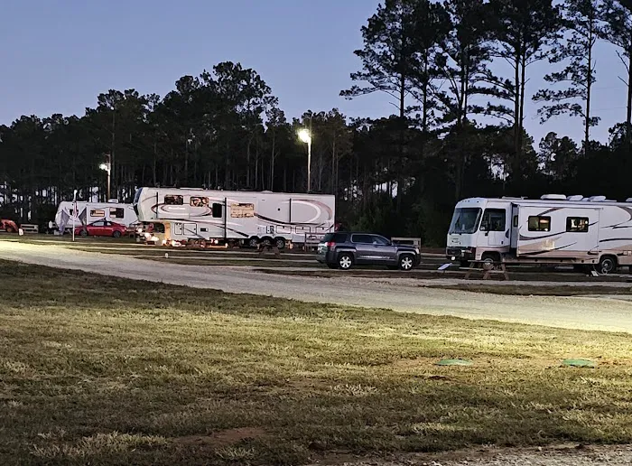 DJ's Peanut Patch RV Park Picture 10
