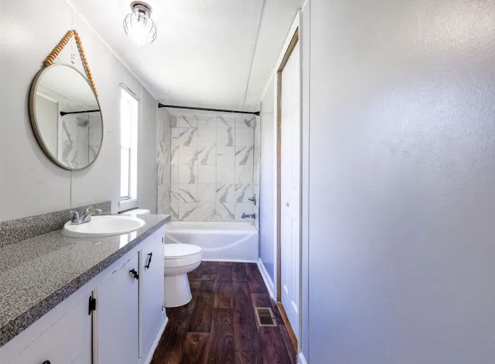 Friendly Place Rentals Picture 1