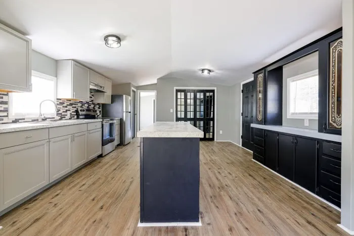 Friendly Place Rentals Picture 6