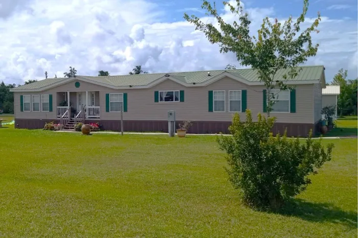 Hidden Oasis Estates Mobile Home Park Picture 9