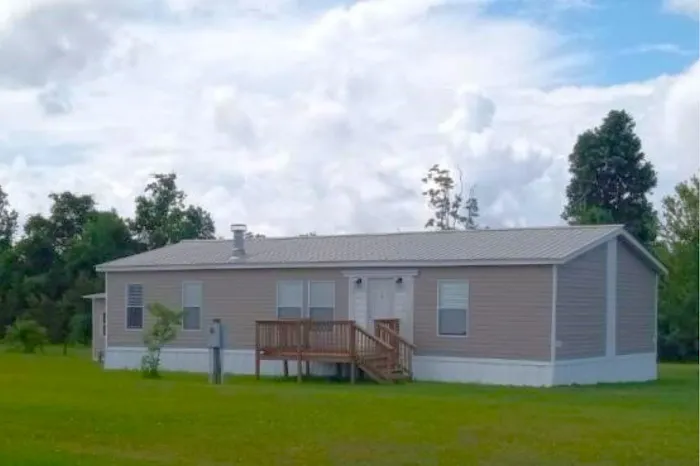 Hidden Oasis Estates Mobile Home Park Picture 8