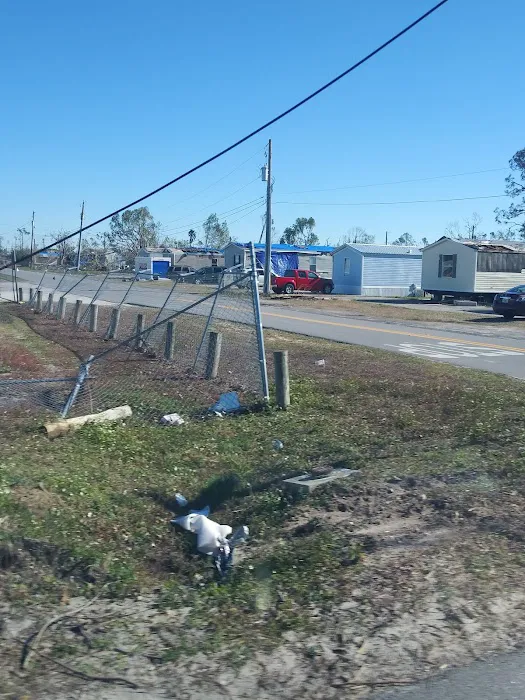 Sherman Pines Mobile Home Park Picture 3