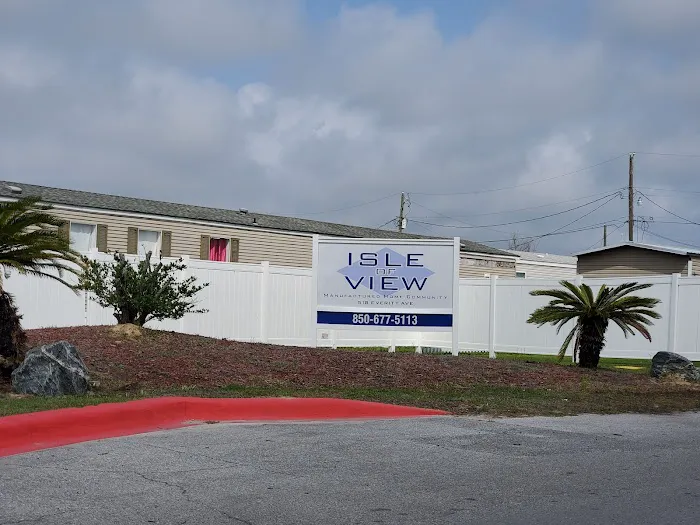Isle of View Mobile Home Community Picture 4