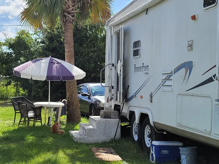 This is not my business call parakeet communities Oaks Village Mobile Home Park Picture 1