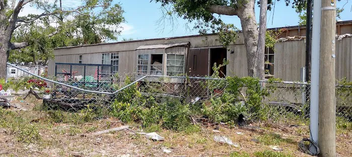 Circle J Trailer Court Picture 7